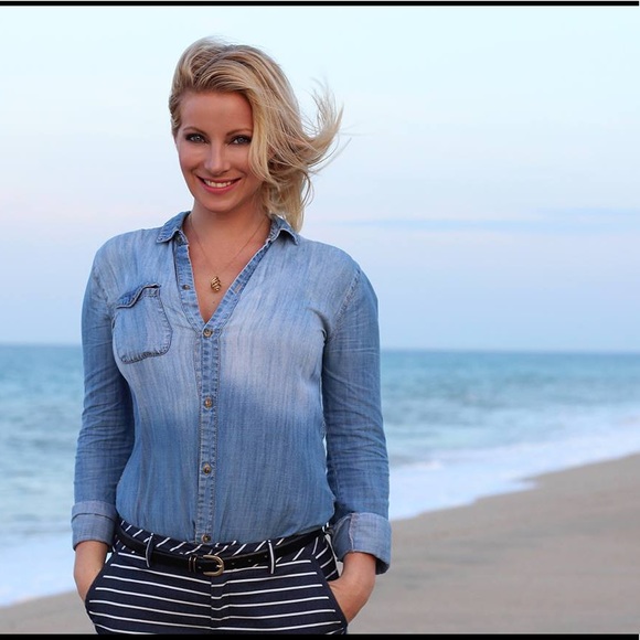 Meet your Posher, Aimee - Picture 2 of 2